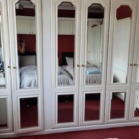 Cosy 4 Bed Home Edmonton Dış mekan fotoğraf