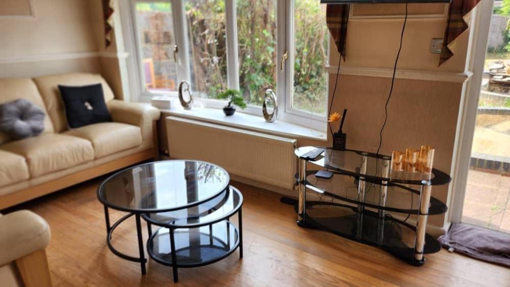 Cosy 4 Bed Home Edmonton Dış mekan fotoğraf
