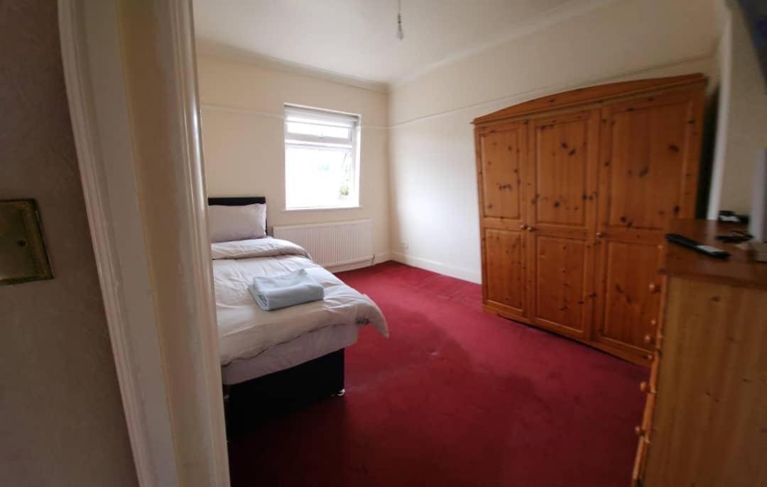 Cosy 4 Bed Home Edmonton Dış mekan fotoğraf