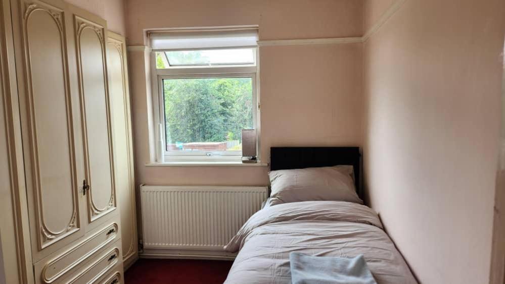 Cosy 4 Bed Home Edmonton Dış mekan fotoğraf